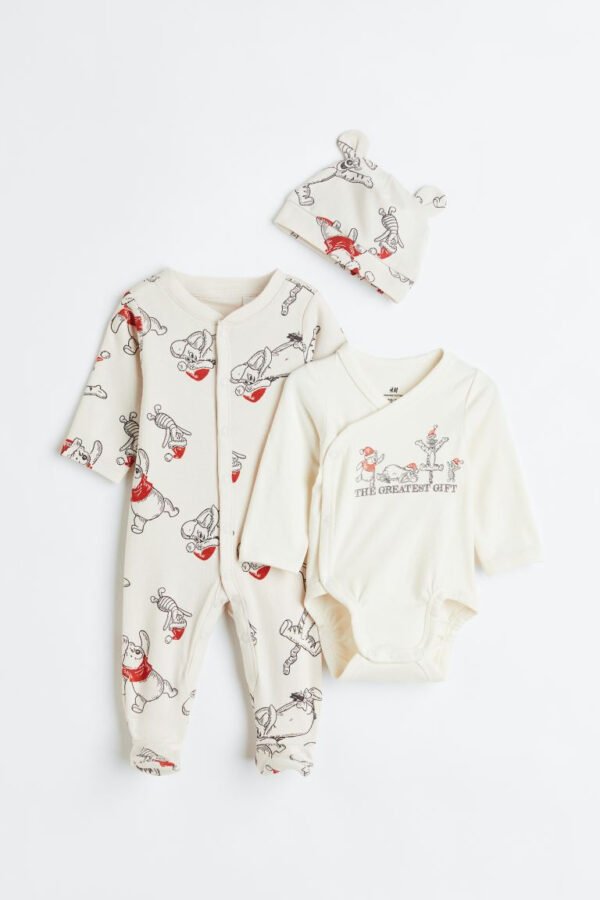 H&M pooh 3 pc set the greatest gift
