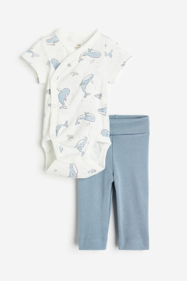 H&m whales 2 pc set