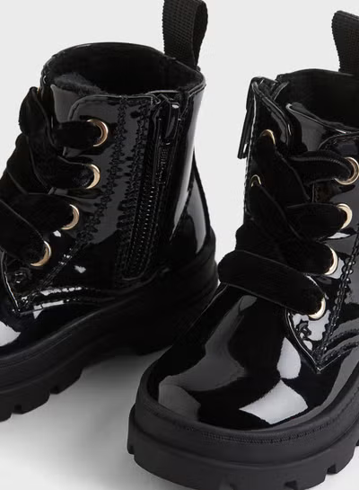 01646528-ef73-4cfd-8bab-690abfead677