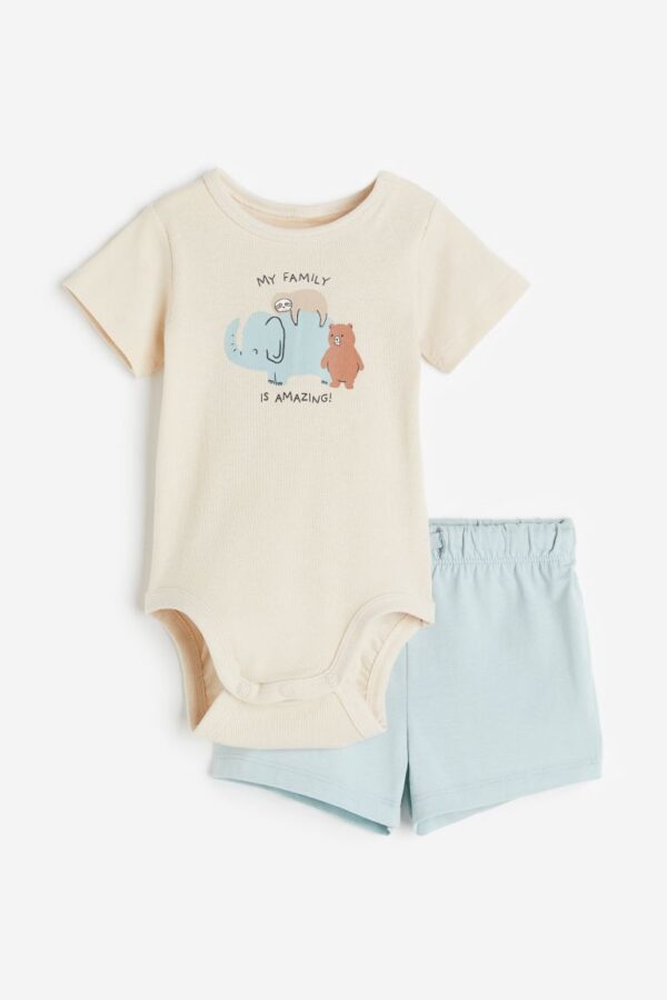 H&M my family is amazing bodysuit and shorts set