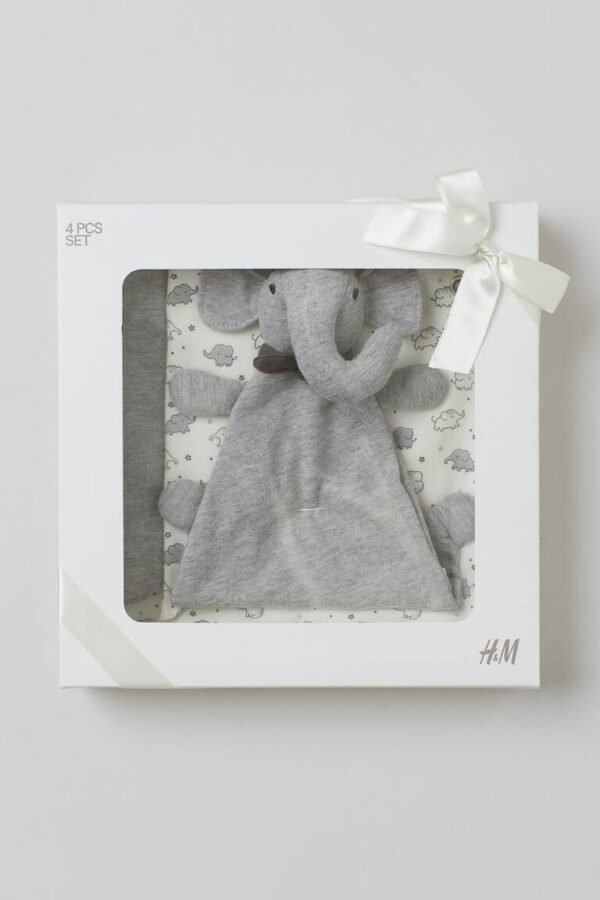 H&M elephant gift box